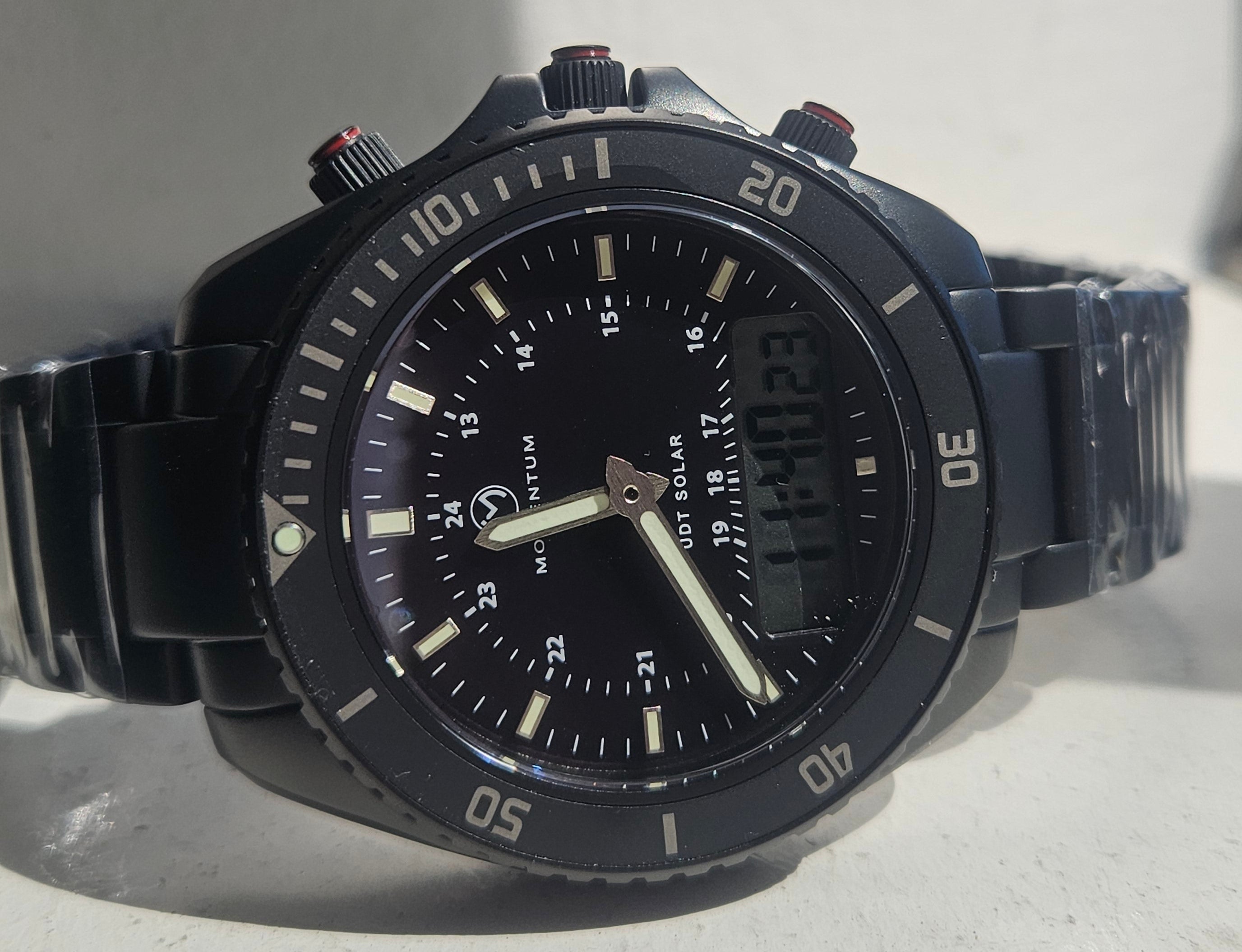 UDT Eclipse 42 mm noir-ion