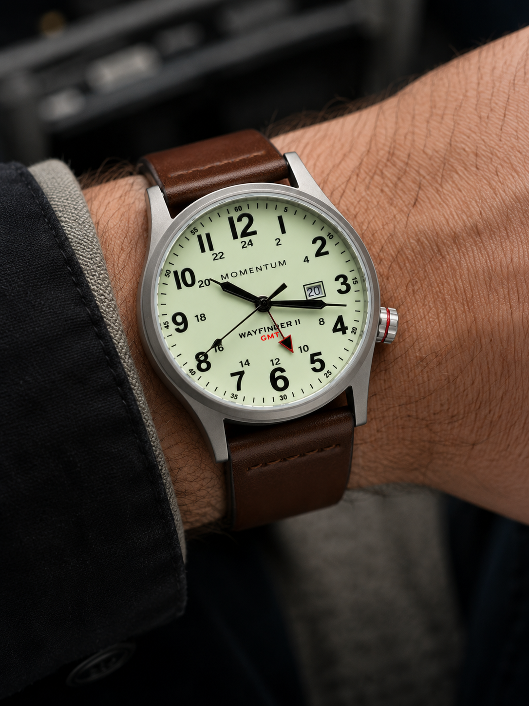 Wayfinder II GMT- White Dial Bundle with Travel Case