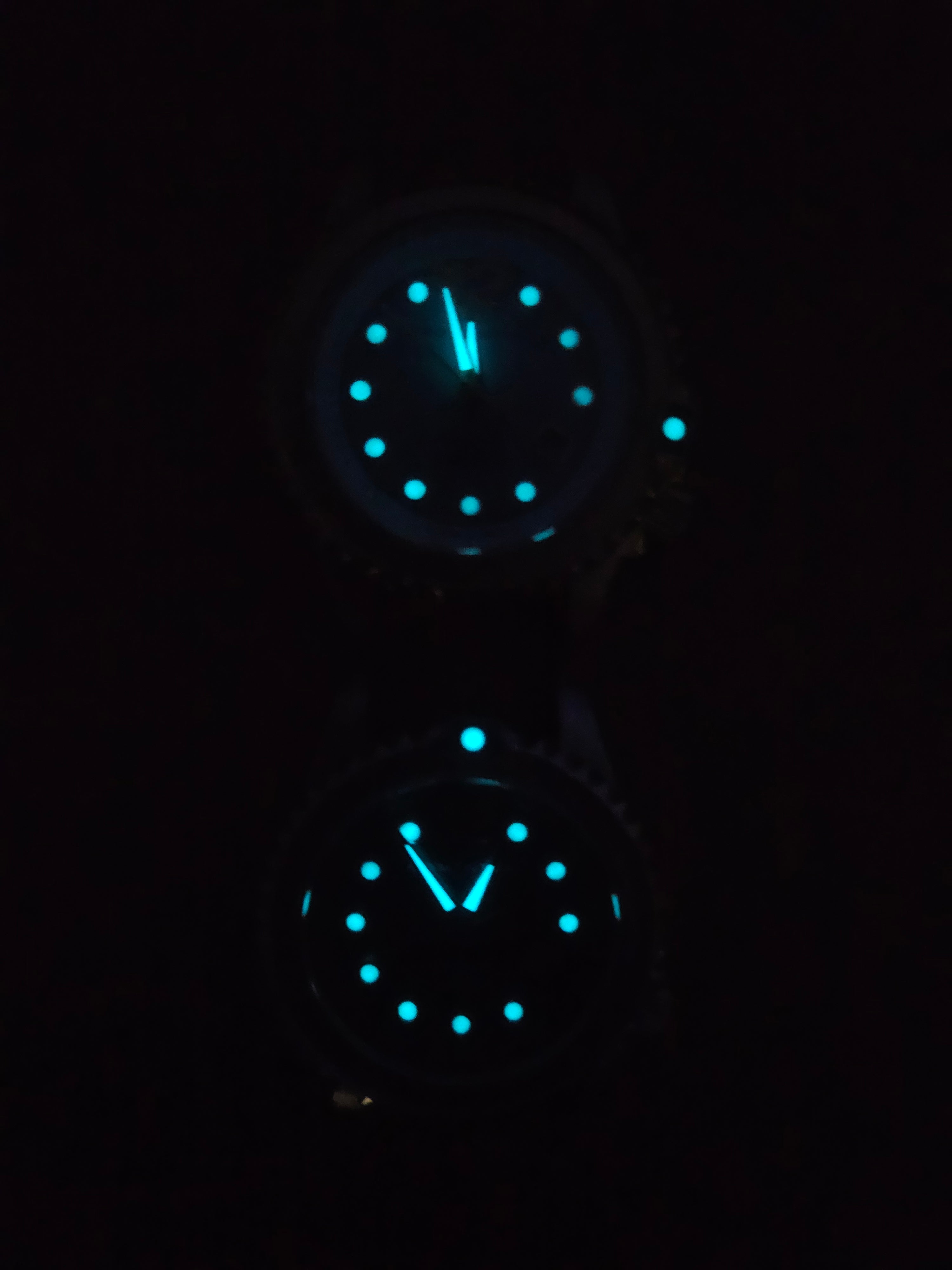 Champagne Mini Eclipse [30mm] - Black/Two-Tone