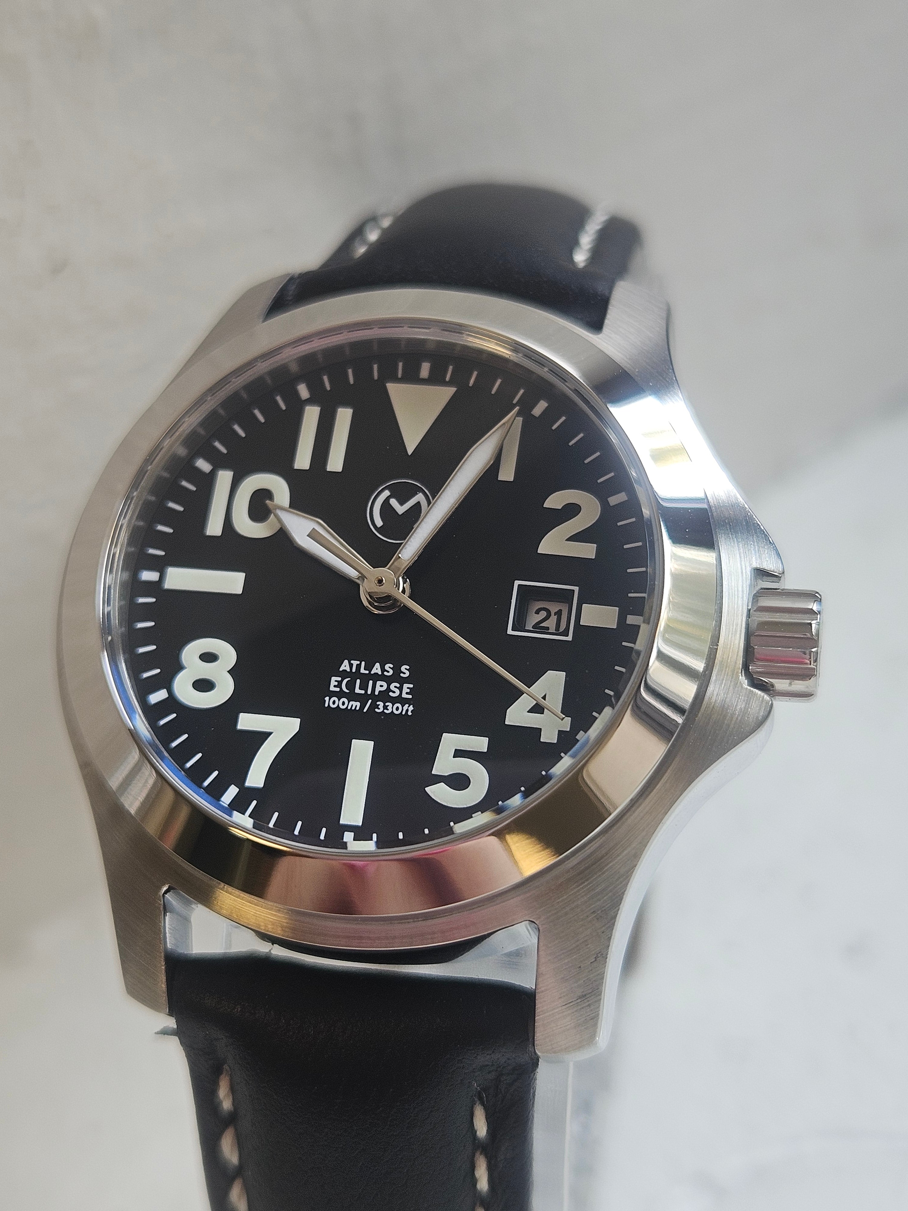 Atlas Eclipse Solaire Acier [32mm] - Noir