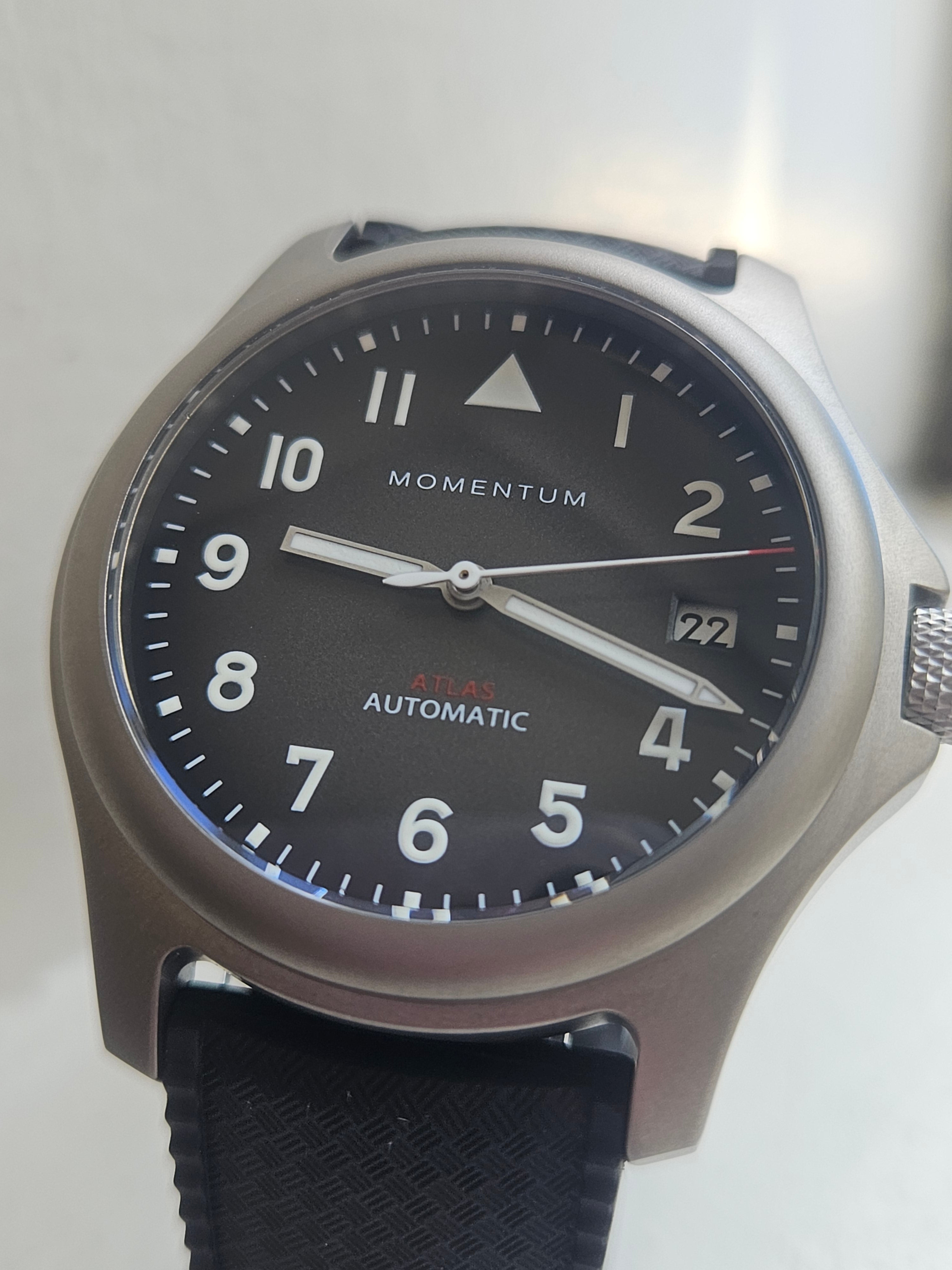 Atlas Automatic Gradient Black [38mm]