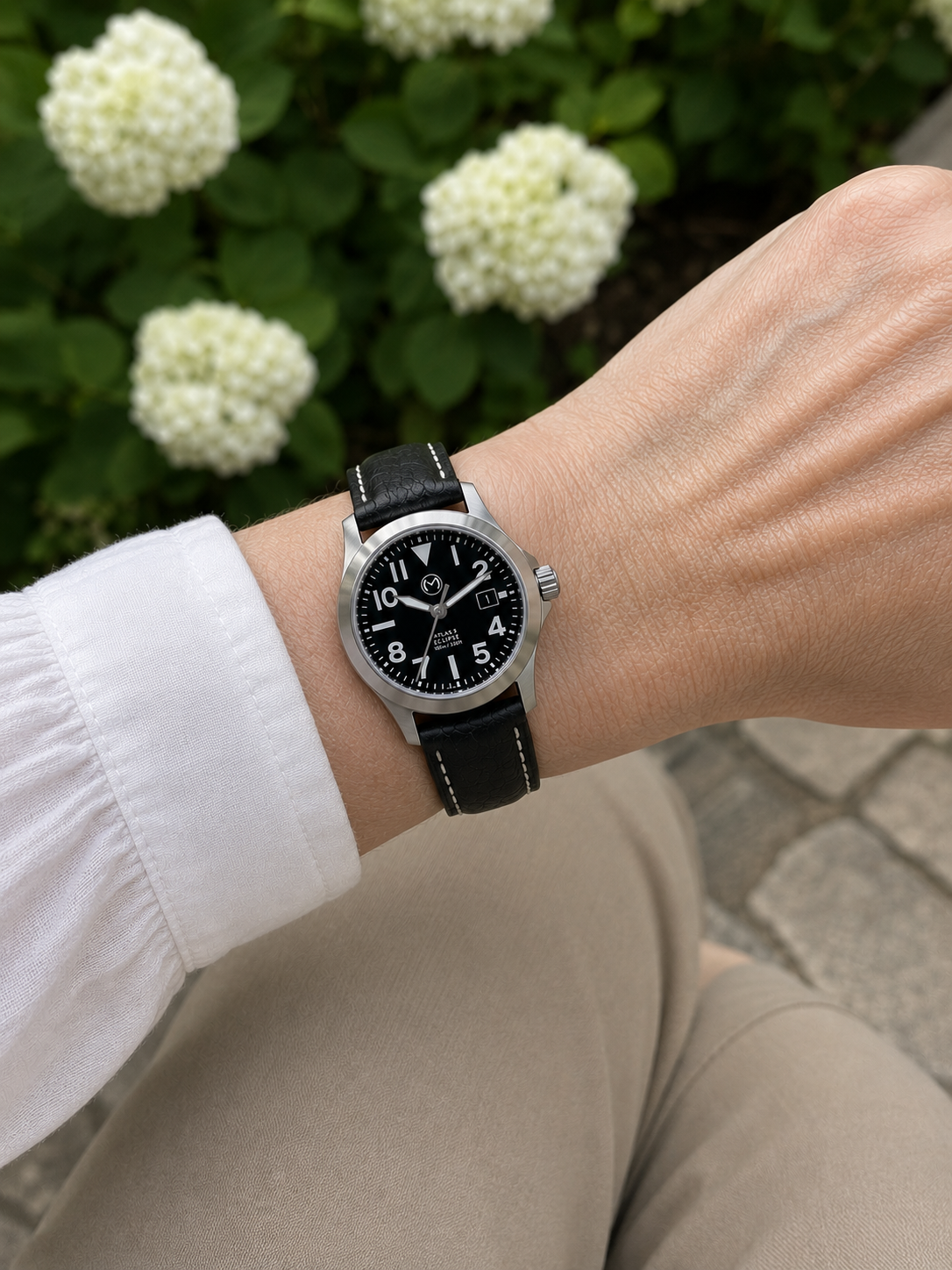 Atlas Eclipse Solar Steel [32mm] - Black