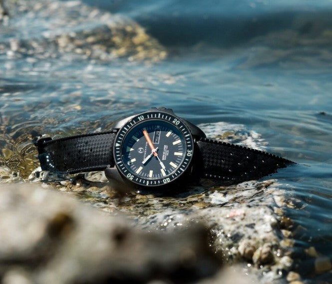 SQ30 Eclipse Black-Ion | Solar-Powered Dive Watch