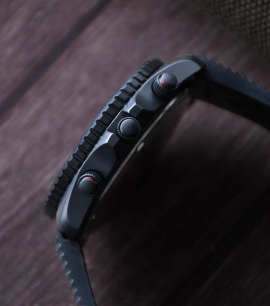 UDT Black-Ion Baton Dial [42mm]