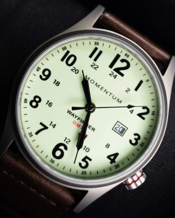 Wayfinder GMT [40mm] - Blanc Full Lume
