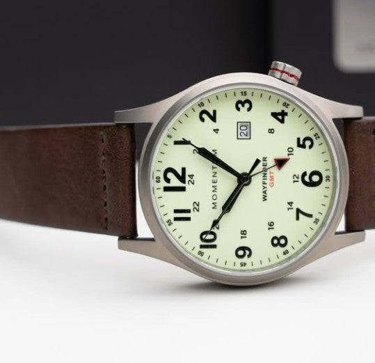 Wayfinder GMT [40mm] - Blanc Full Lume