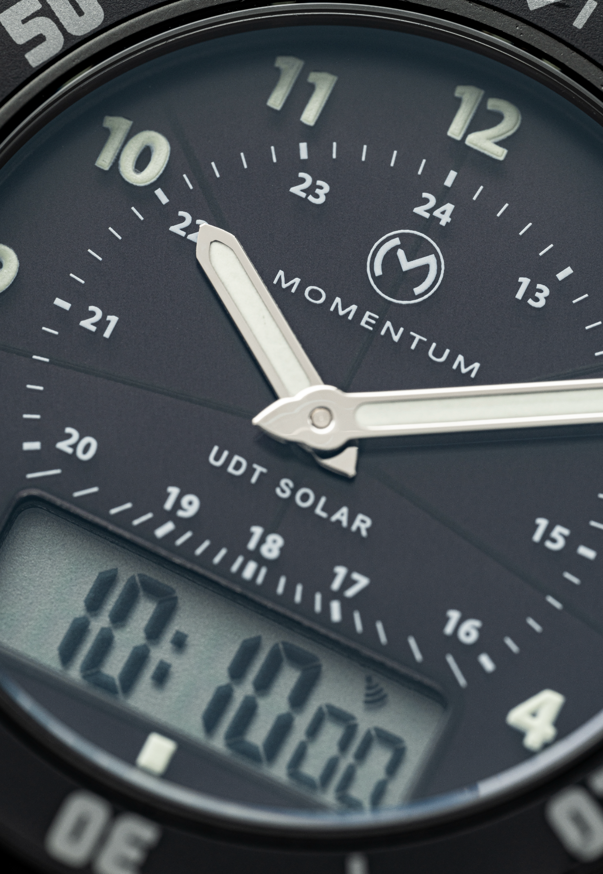 UDT Black-Ion Arabic Numeral [42mm]
