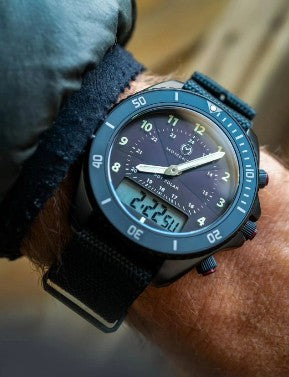 UDT Black-Ion Arabic Numeral [42mm]
