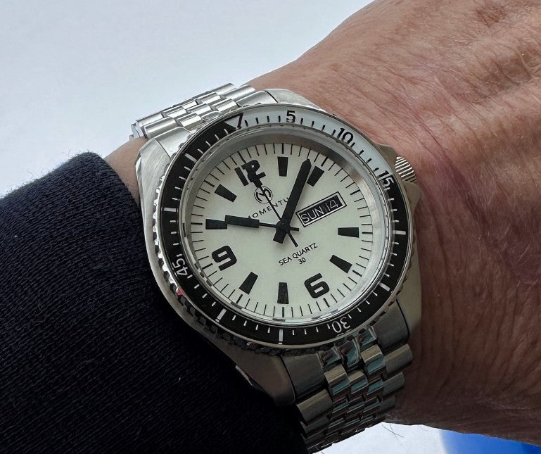 Sea Quartz 'Orca' Full Lume [42mm]