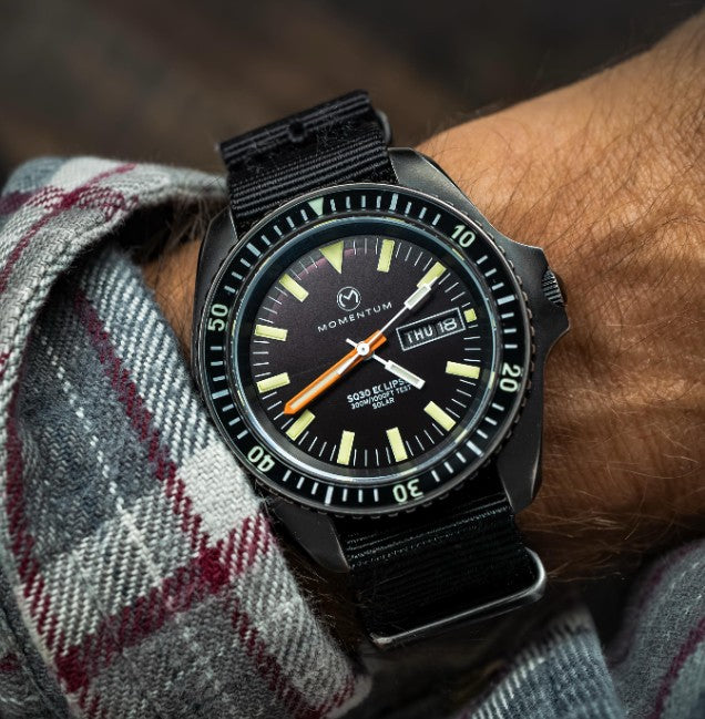 SQ30 Eclipse Solaire Noir-Ion [42mm]