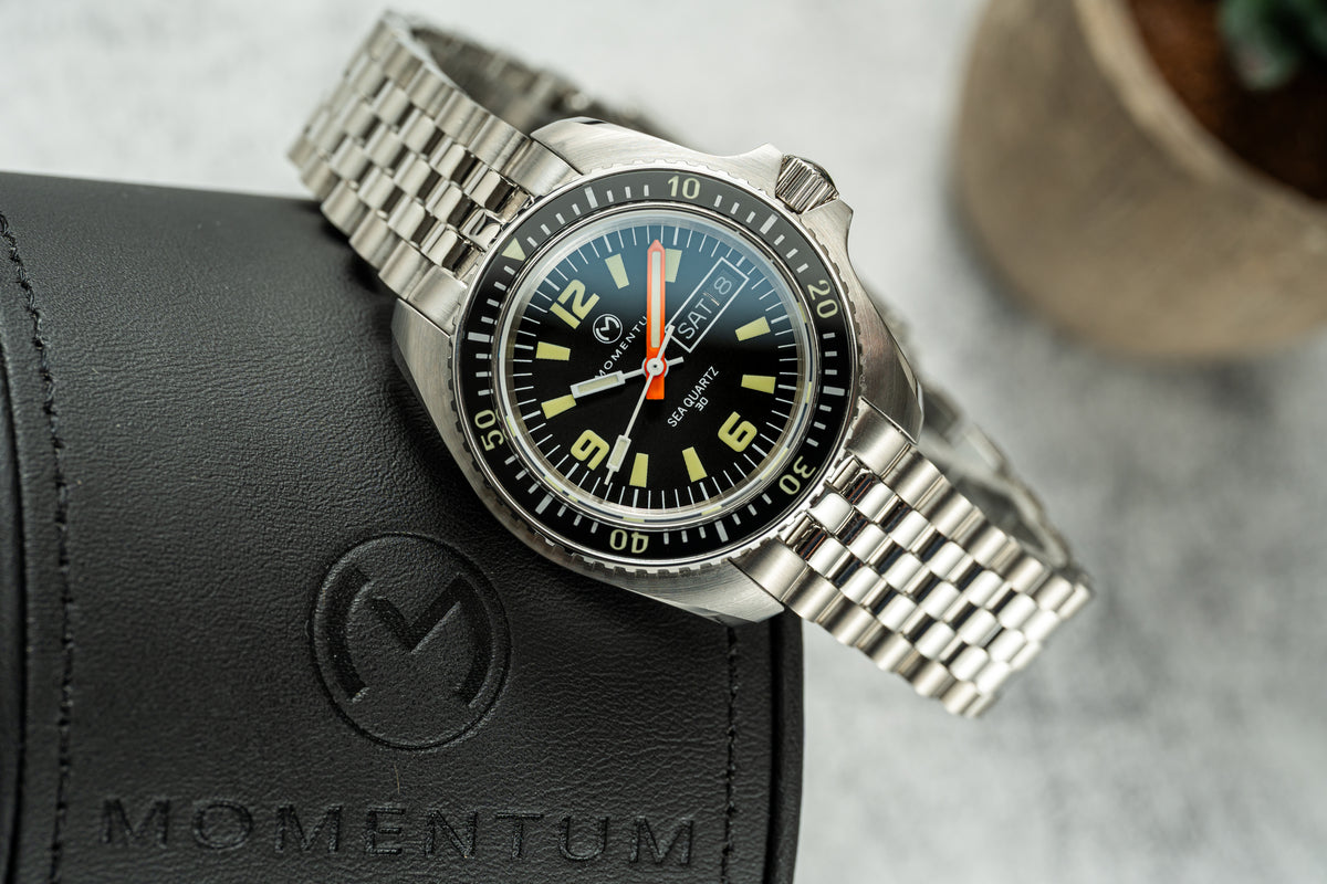 Sea Quartz 30 Heritage - Black Dial [38mm] Bundle
