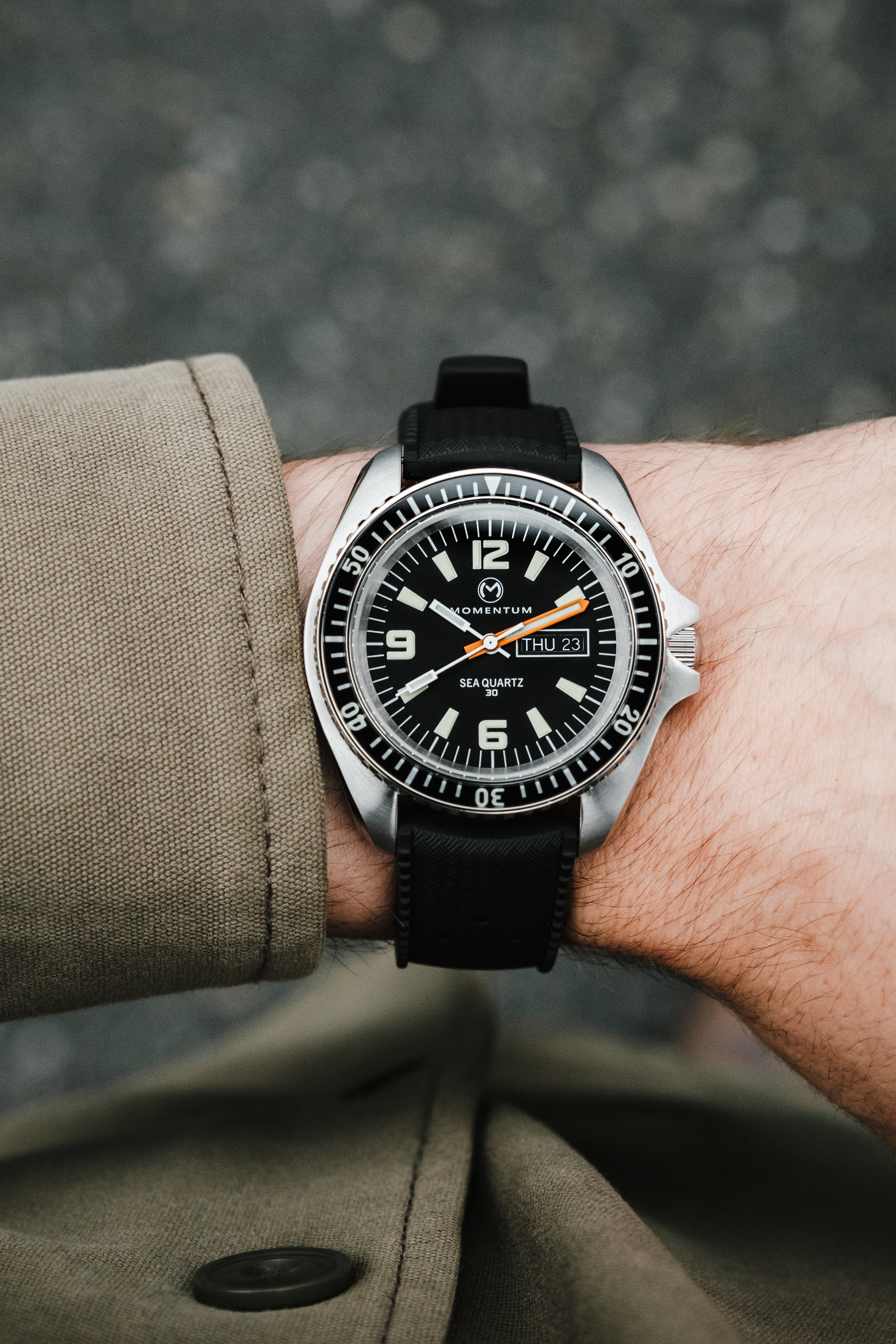 Sea Quartz 30 [42mm] - Black