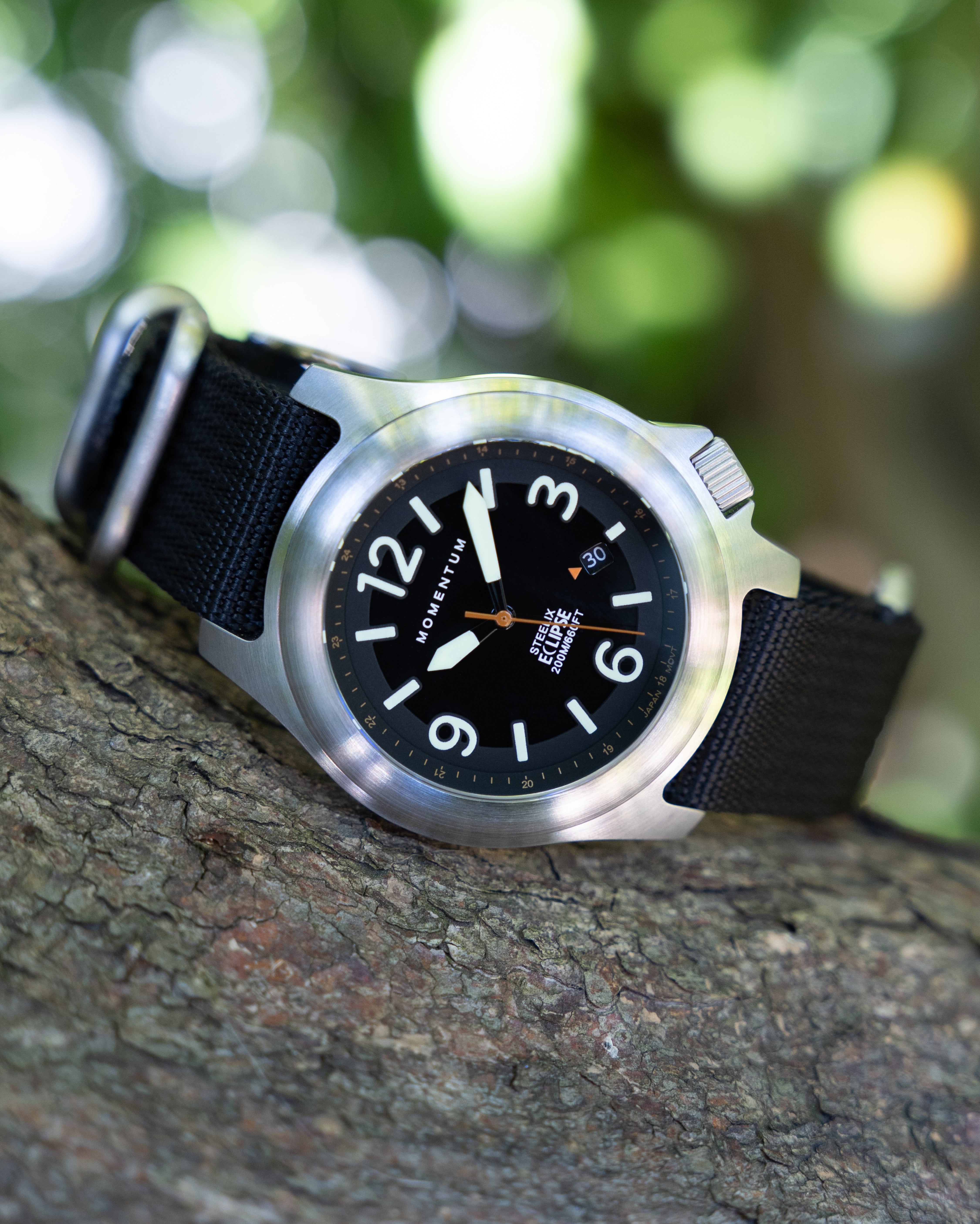 Steelix Eclipse - Solar [44mm] - Black