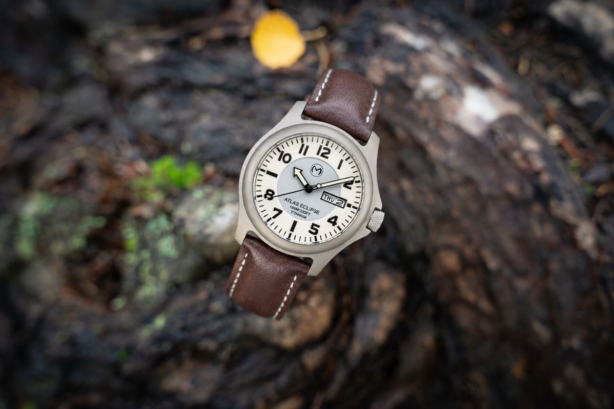 Atlas Eclipse Solar [42mm] - White