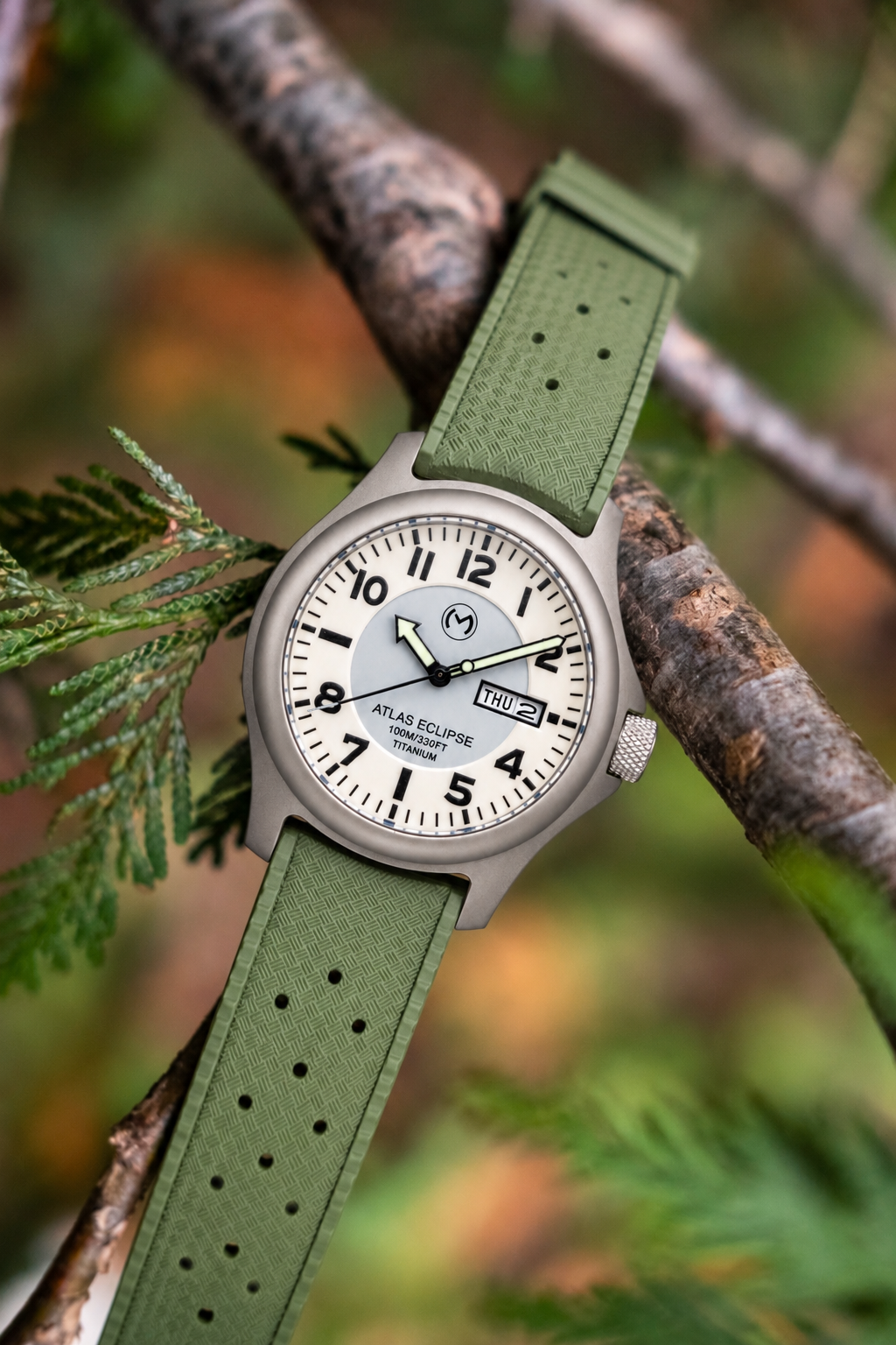 Atlas Eclipse Solar [42mm] - White