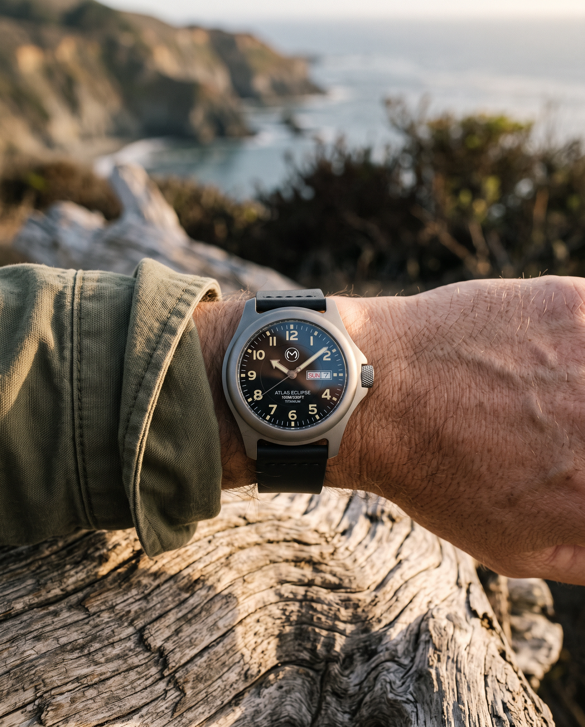 Atlas Eclipse Solar [42mm] - Black