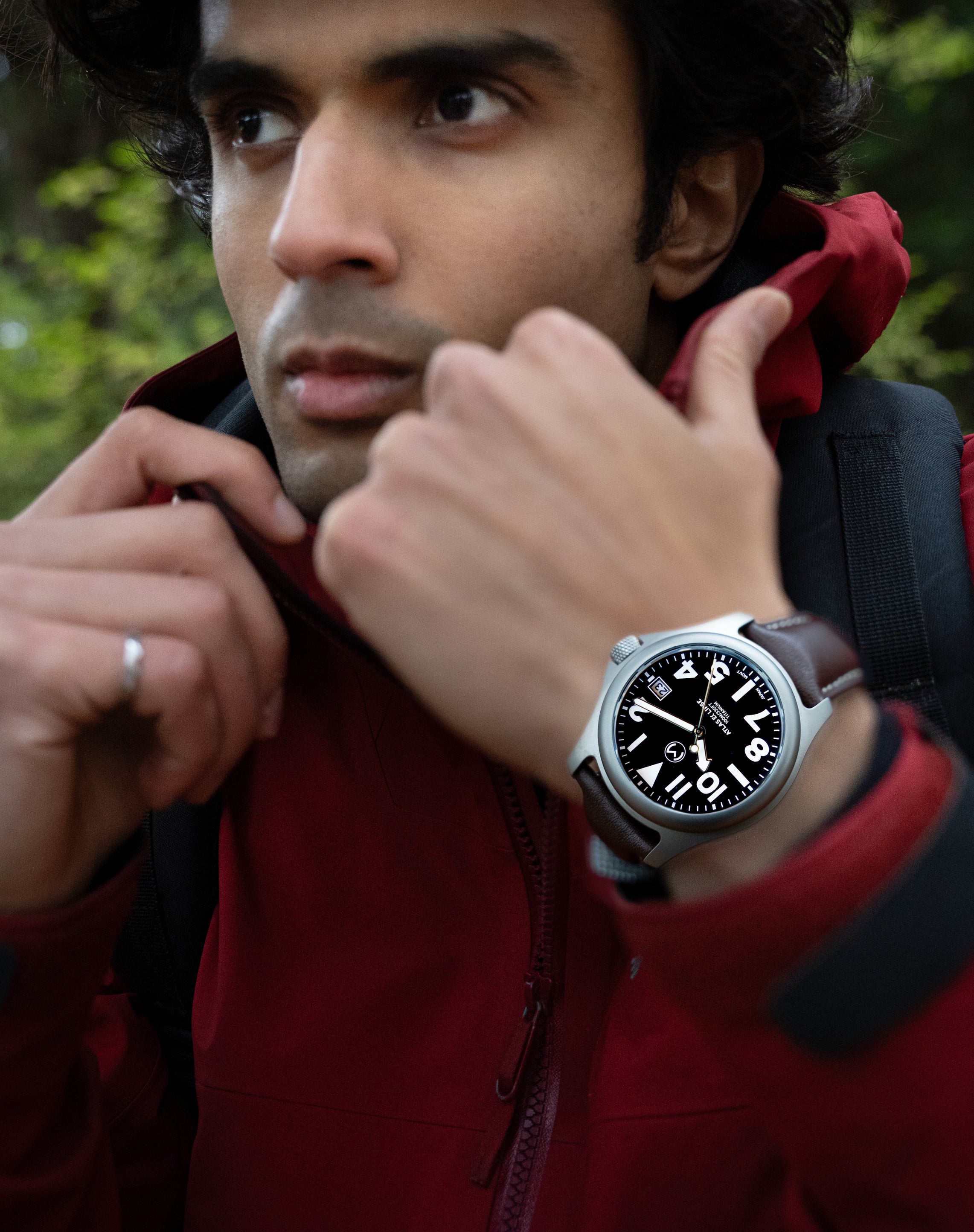 Atlas Eclipse Solar [38mm] - Black