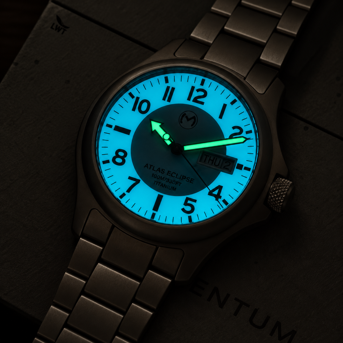 Atlas Eclipse Solar [42mm] - White