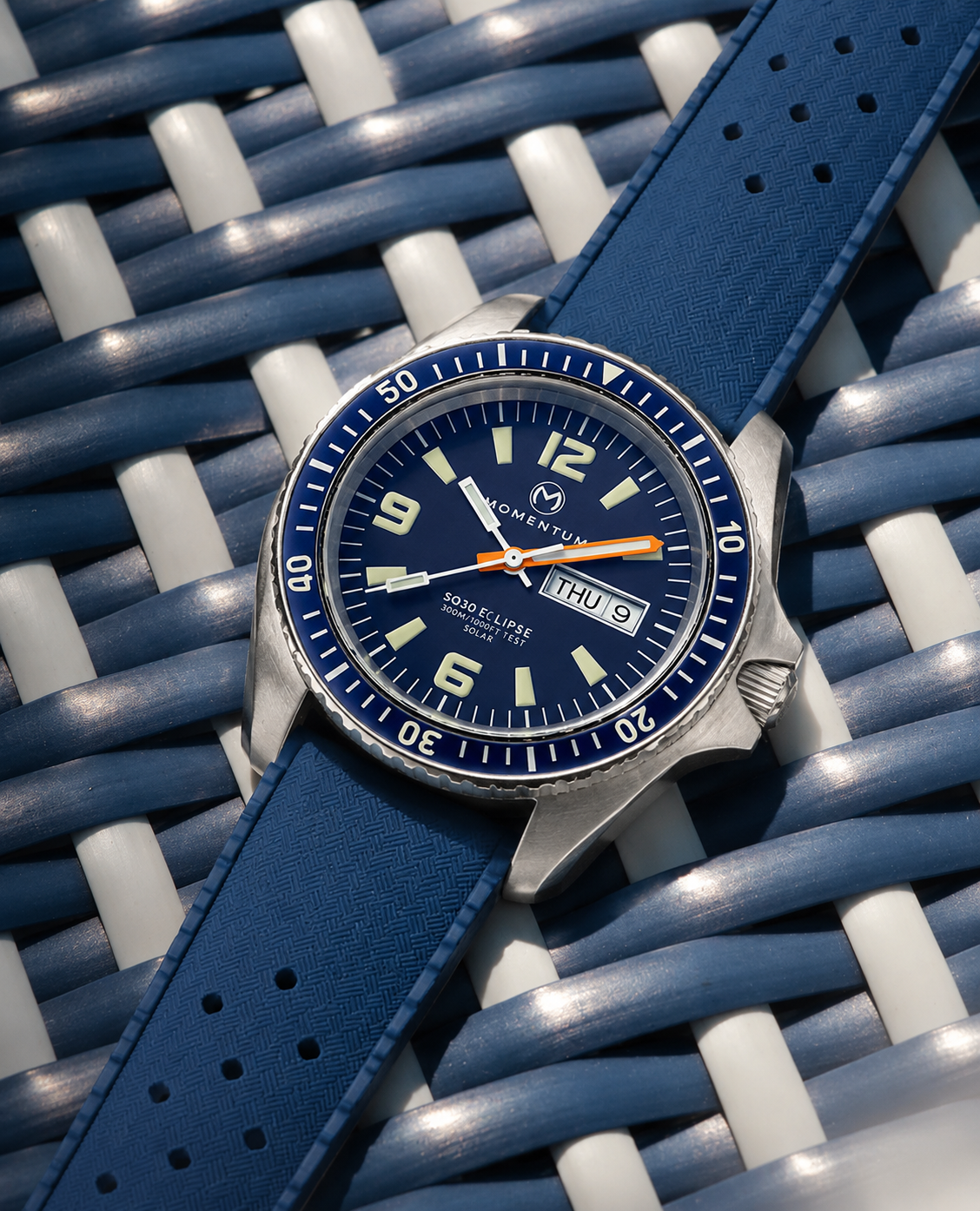 Sea Quartz 30 Eclipse Solar Blue Dial [42mm]
