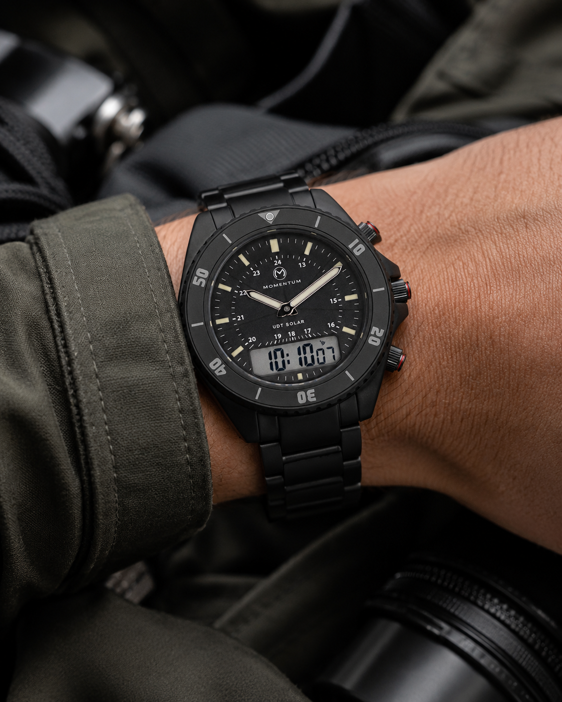 UDT Black-Ion Baton Dial [42mm] + Free Flex Band