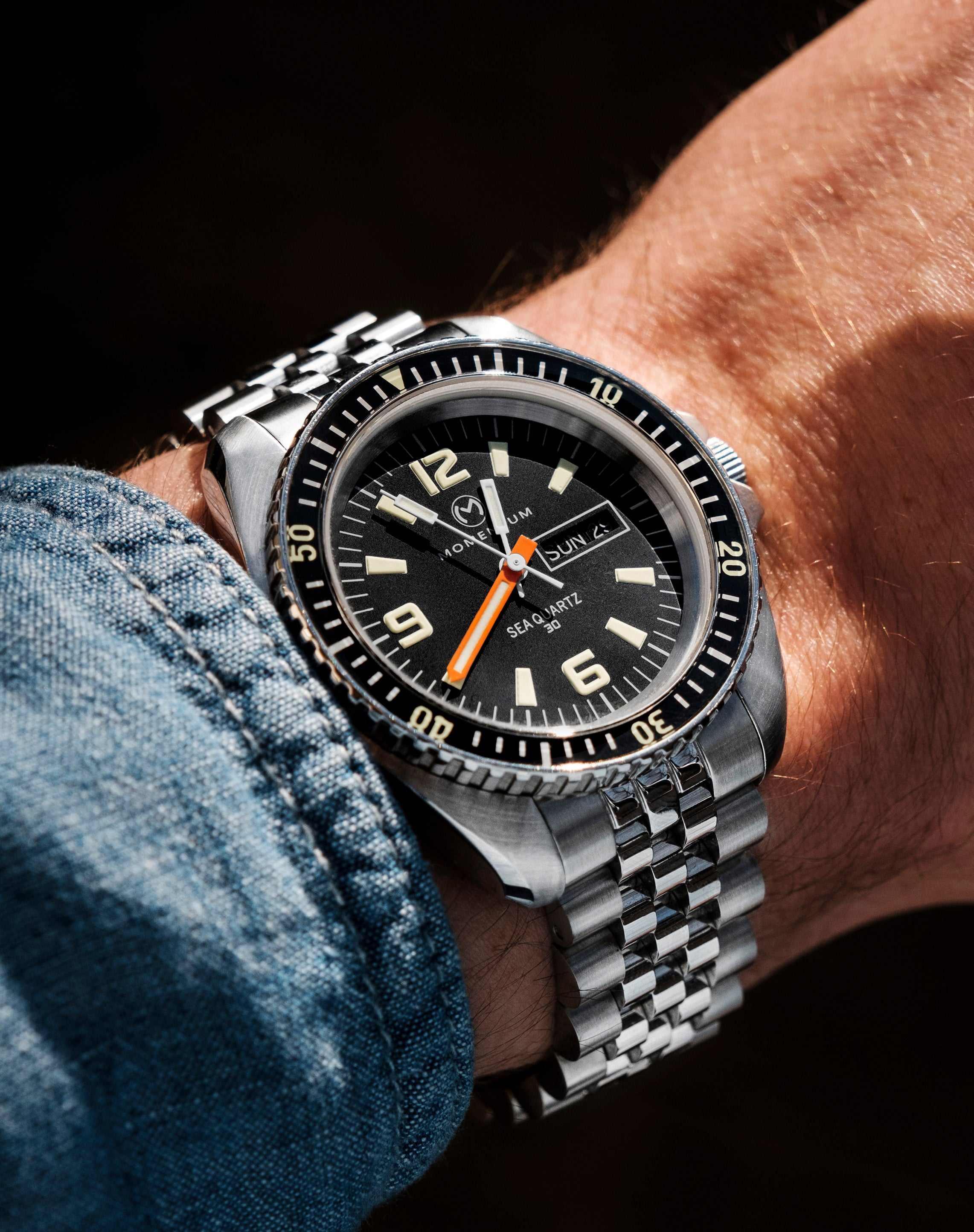 Sea Quartz 30 [42mm] - Black