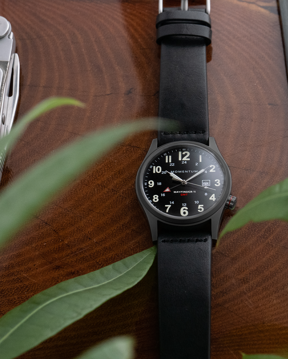 Wayfinder II GMT [40mm] Black-Ion